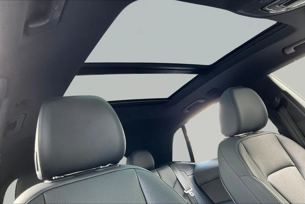 Audi Q8 photo 25
