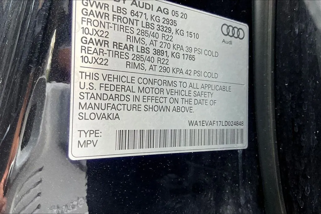 Audi Q8 photo 17