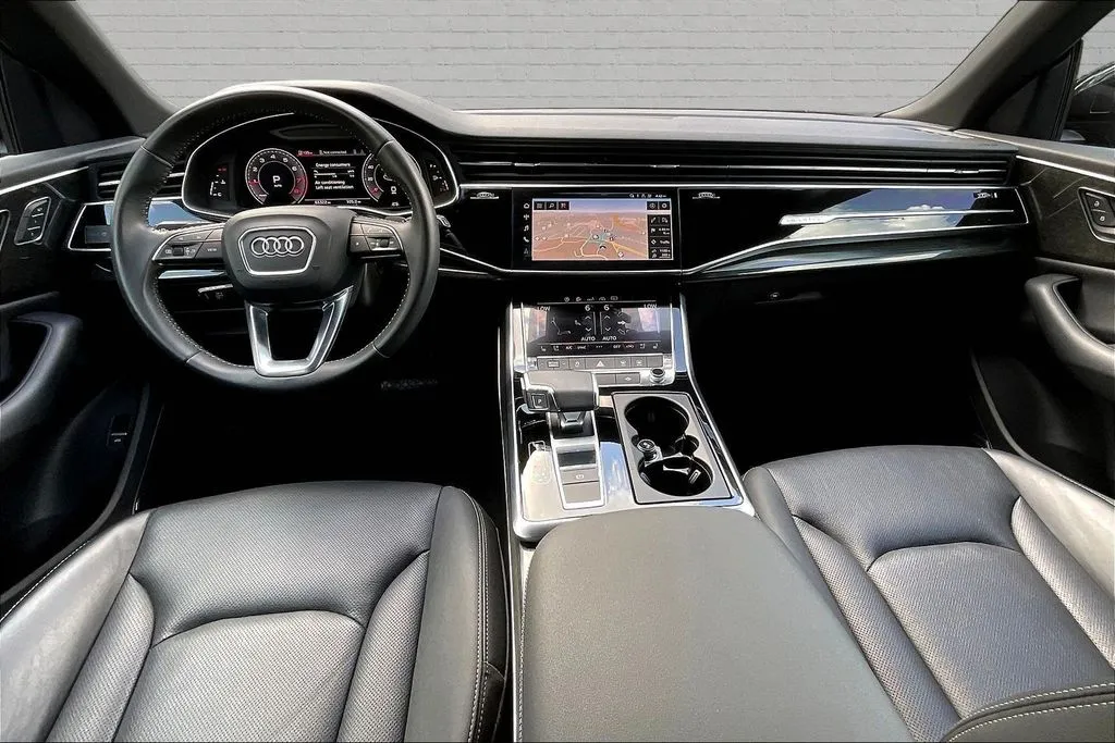Audi Q8 photo 6
