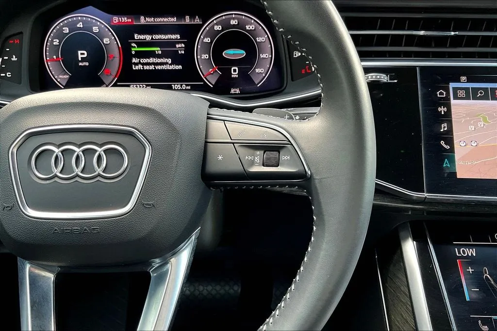 Audi Q8 photo 11