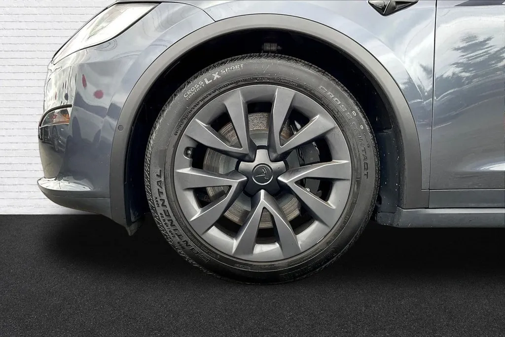 2023 Tesla Model X Long Range - Photo 24