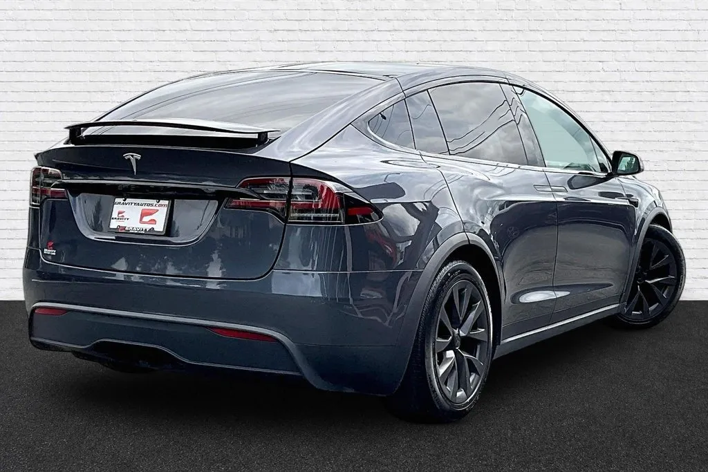2023 Tesla Model X Long Range - Photo 6