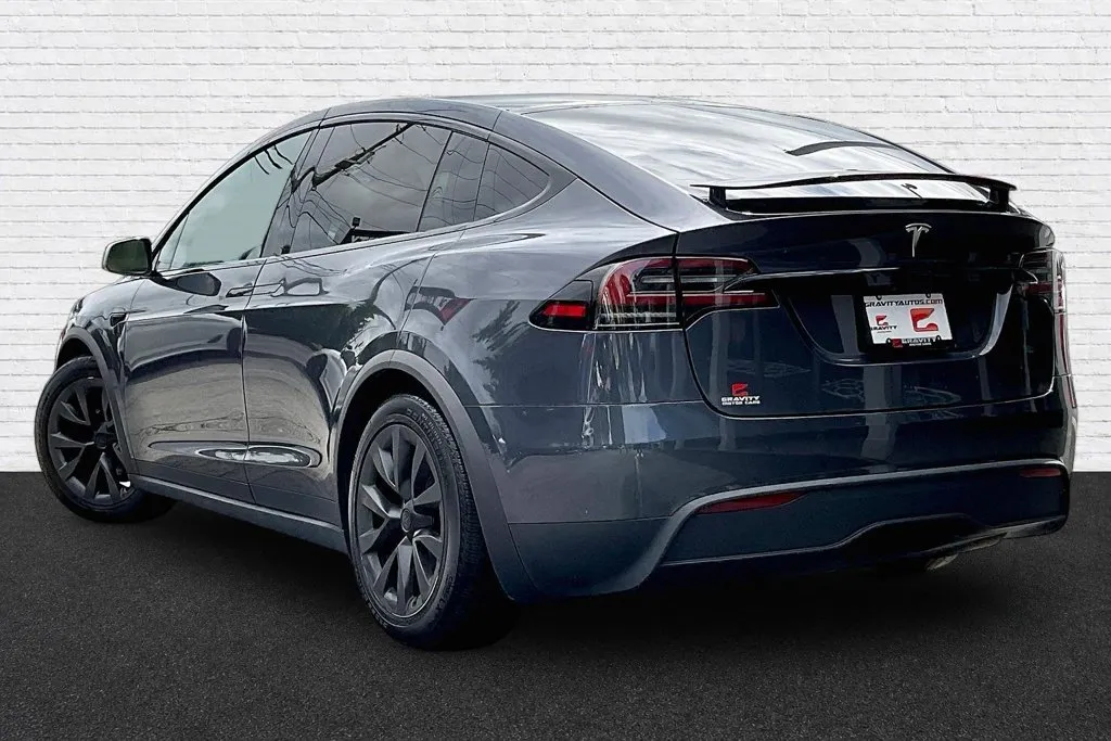 2023 Tesla Model X Long Range - Photo 4