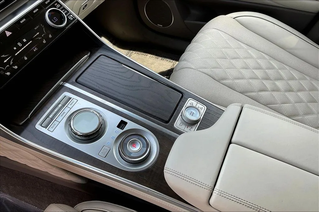 Genesis GV80 photo 9