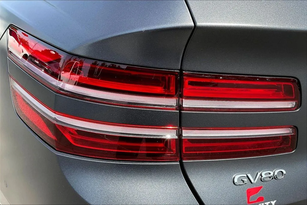 Genesis GV80 photo 14