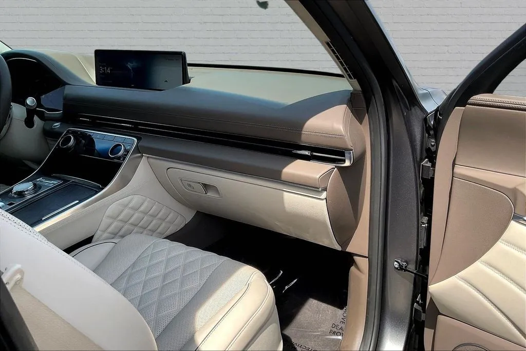 Genesis GV80 photo 17