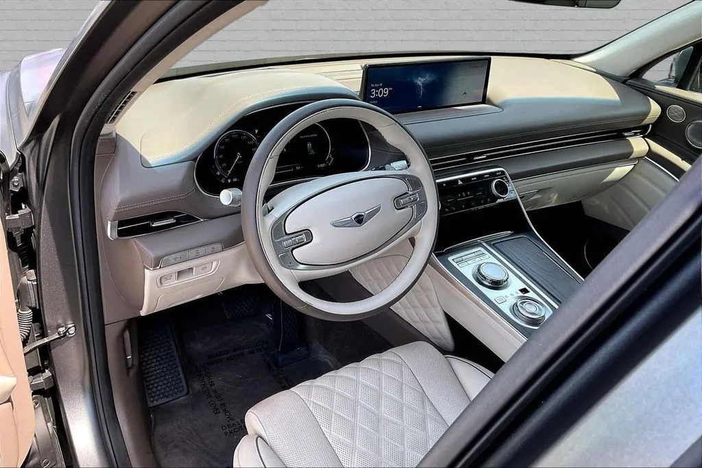 Genesis GV80 photo 8