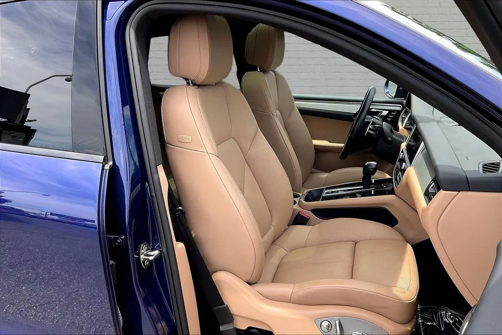 Porsche Macan photo 28