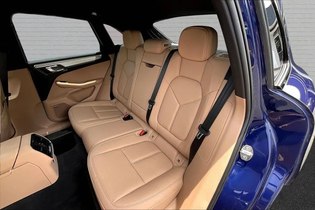 Porsche Macan photo 21