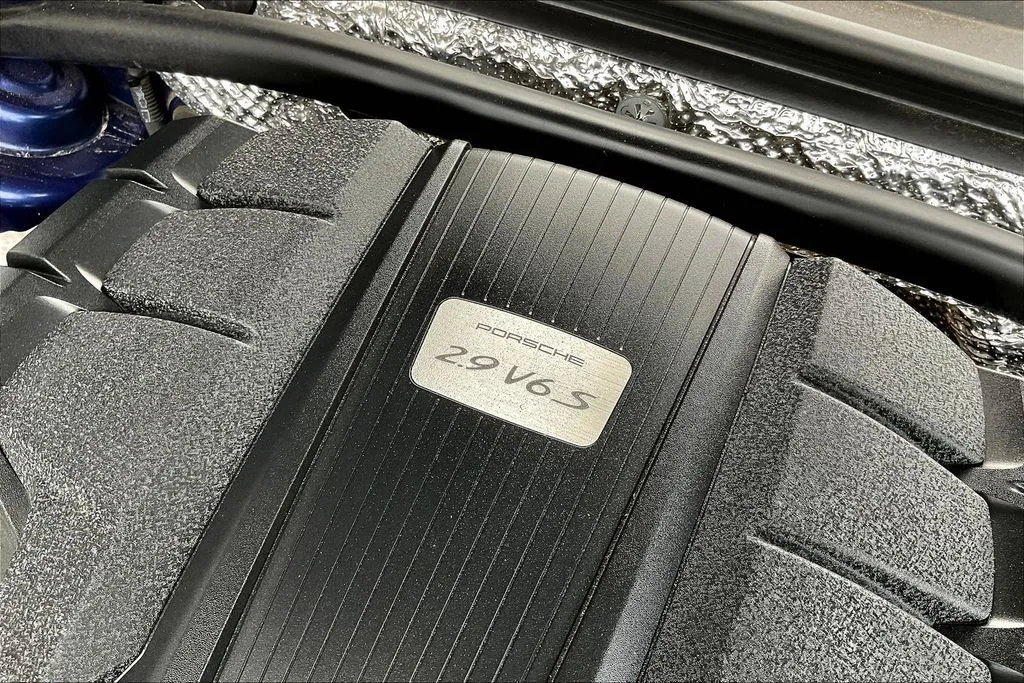 Porsche Macan photo 30