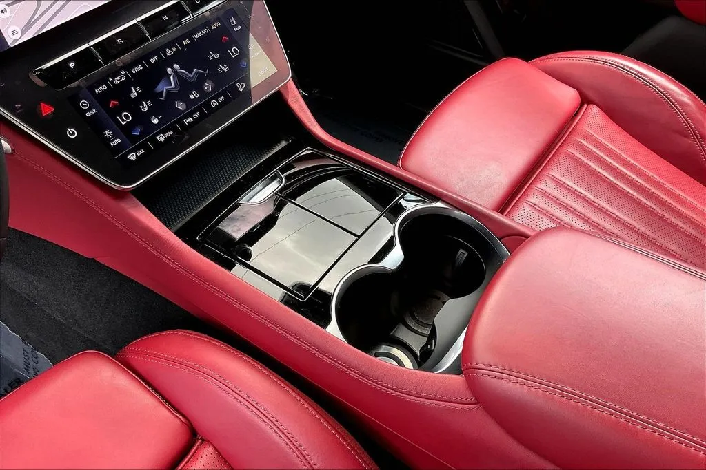 Maserati Grecale photo 17