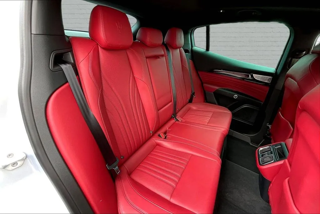 Maserati Grecale photo 24