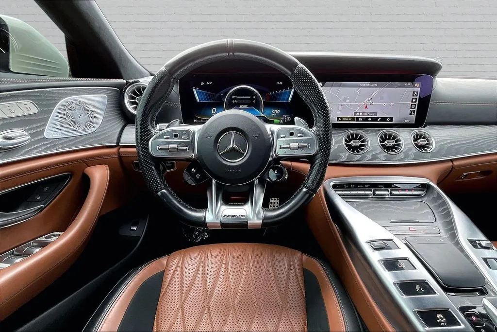 Mercedes-Benz AMG GT 43 photo 8