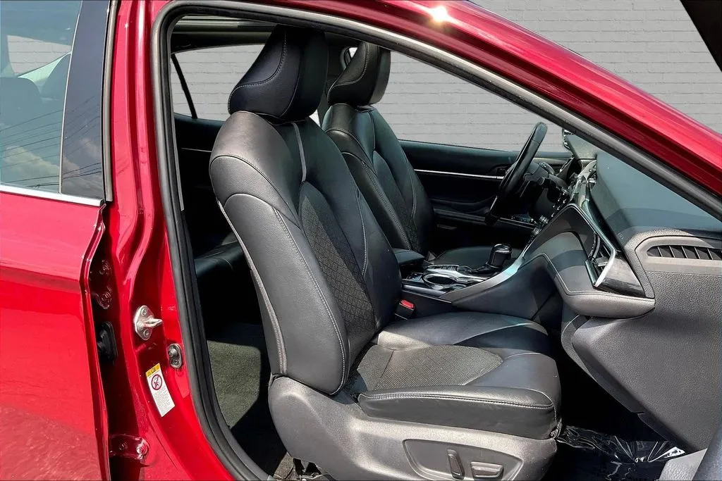 Toyota Camry photo 27