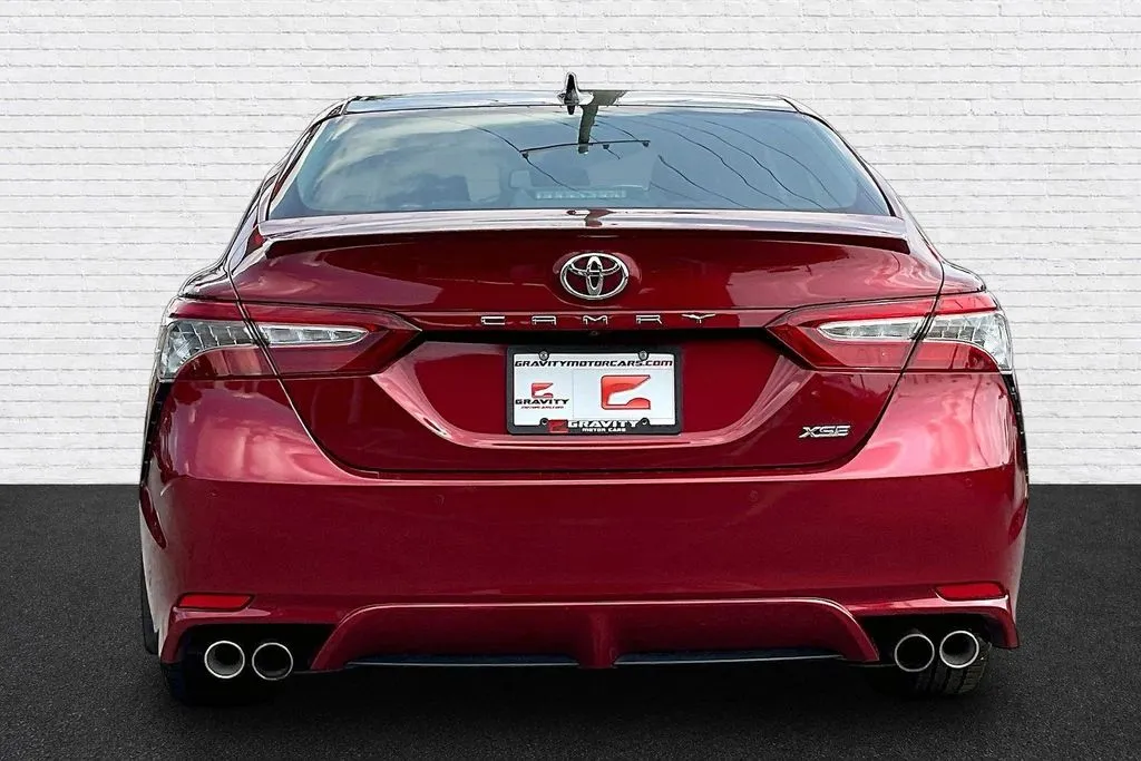 Toyota Camry photo 4