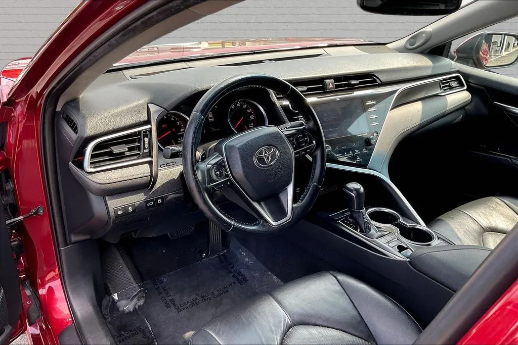 Toyota Camry photo 15