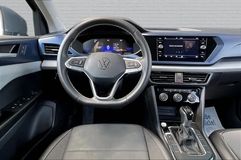 Volkswagen Taos photo 8