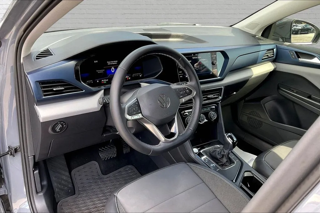 Volkswagen Taos photo 16