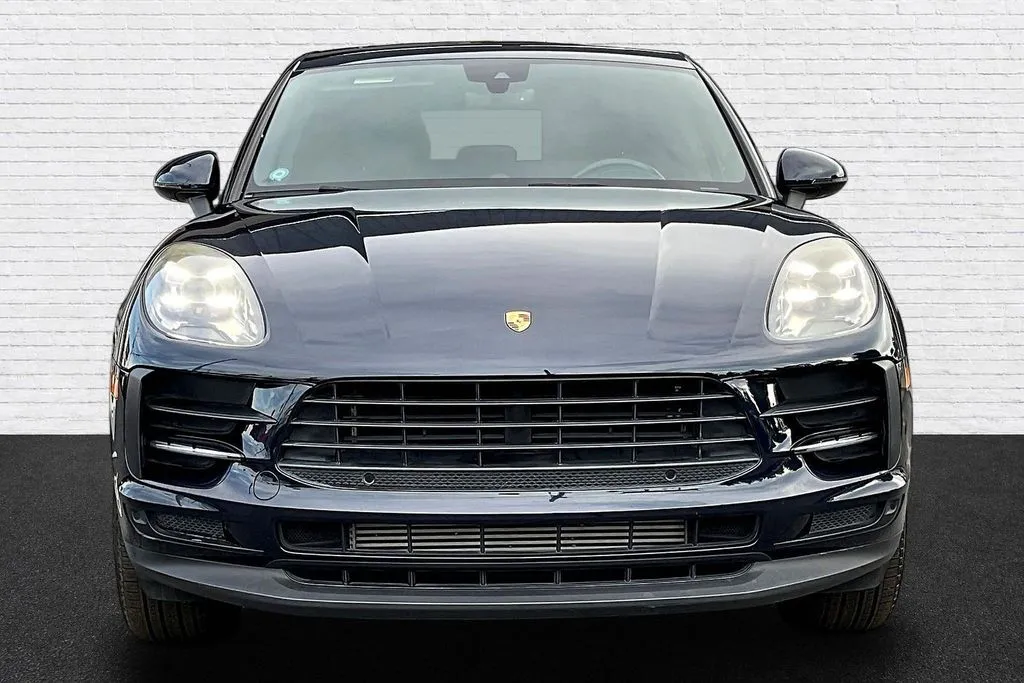 Porsche Macan photo 2