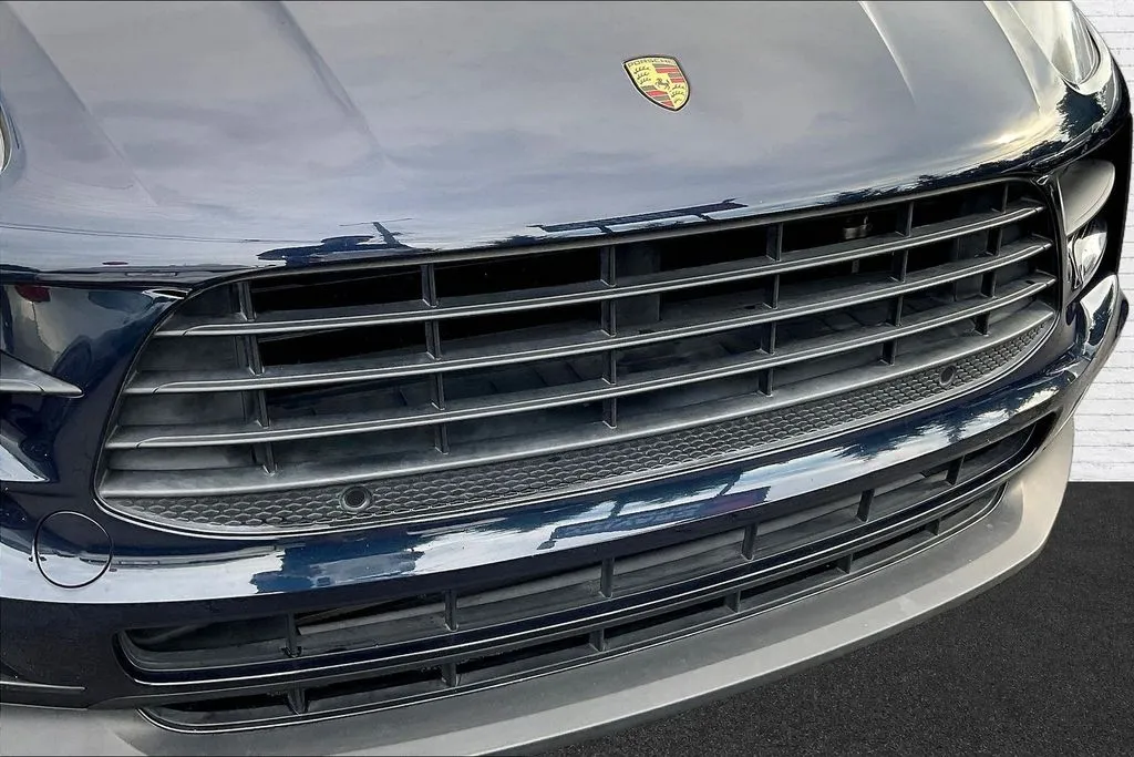 Porsche Macan photo 30