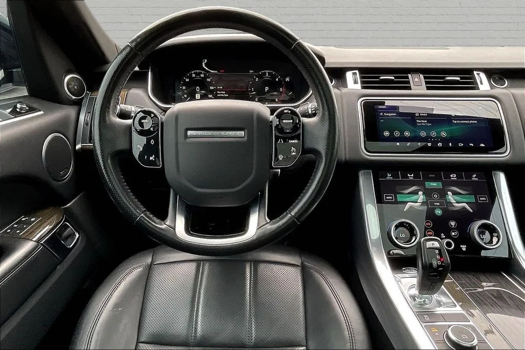 Land Rover Range Rover Sport photo 8