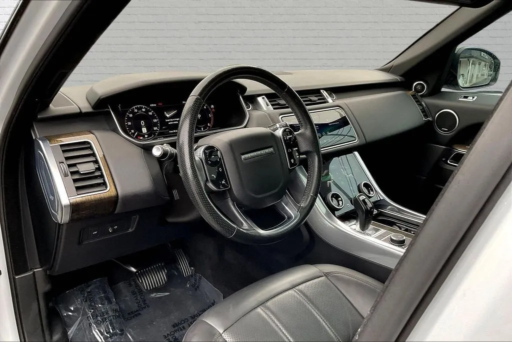 Land Rover Range Rover Sport photo 17