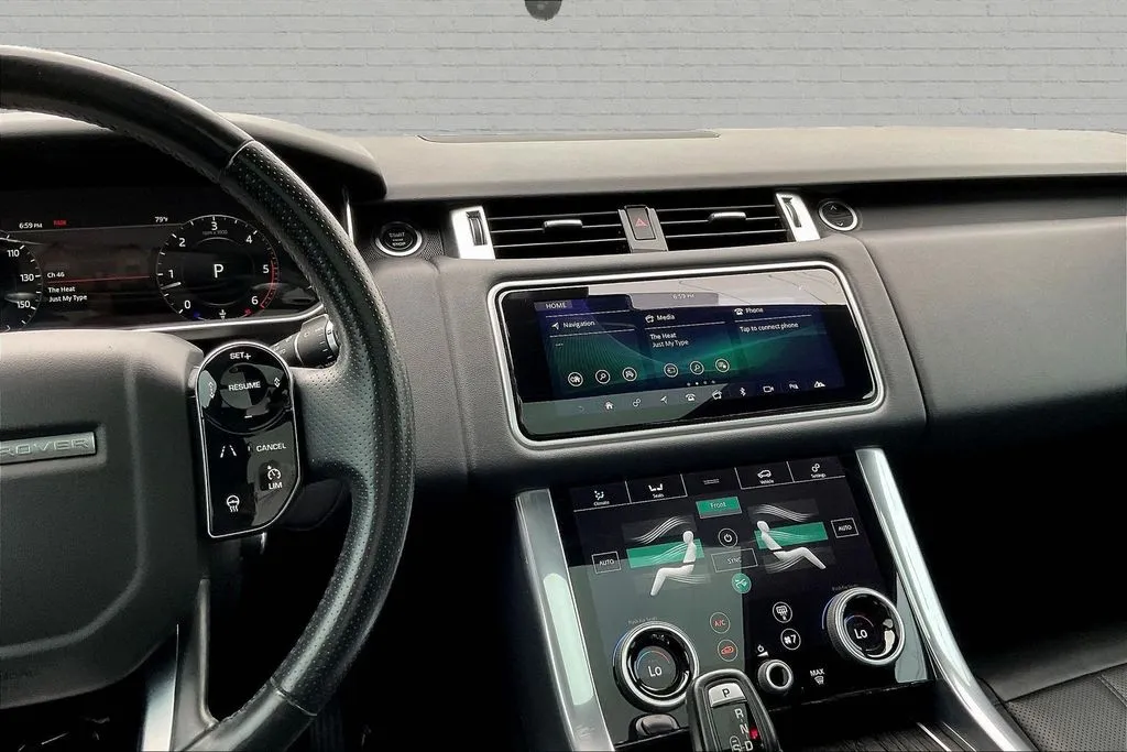 Land Rover Range Rover Sport photo 9