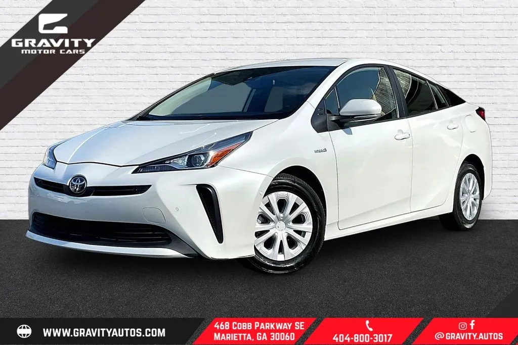 White 2022 Toyota Prius LE for sale in Marietta, GA