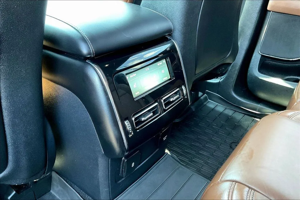 Lincoln Aviator photo 10