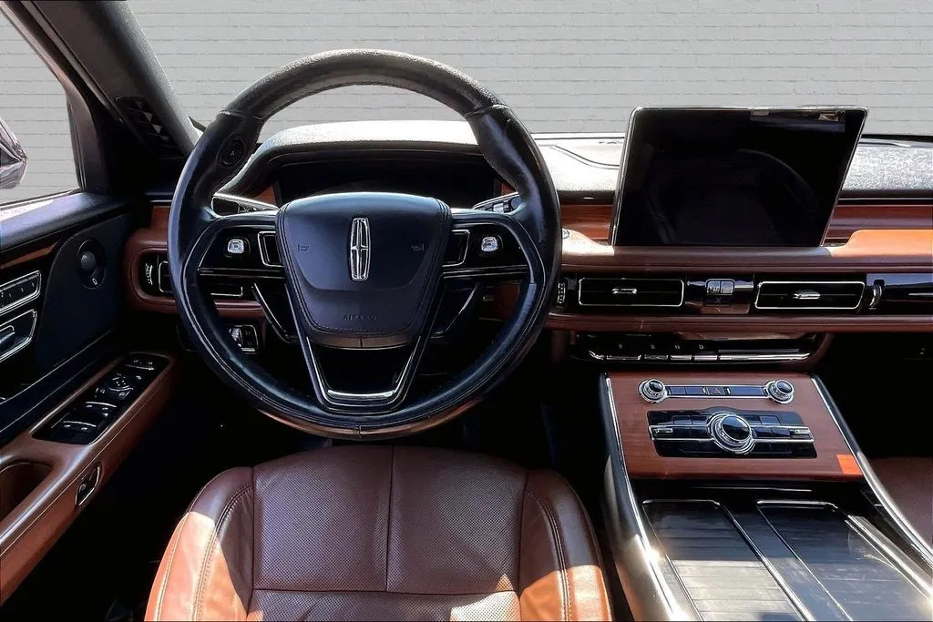 Lincoln Aviator photo 8