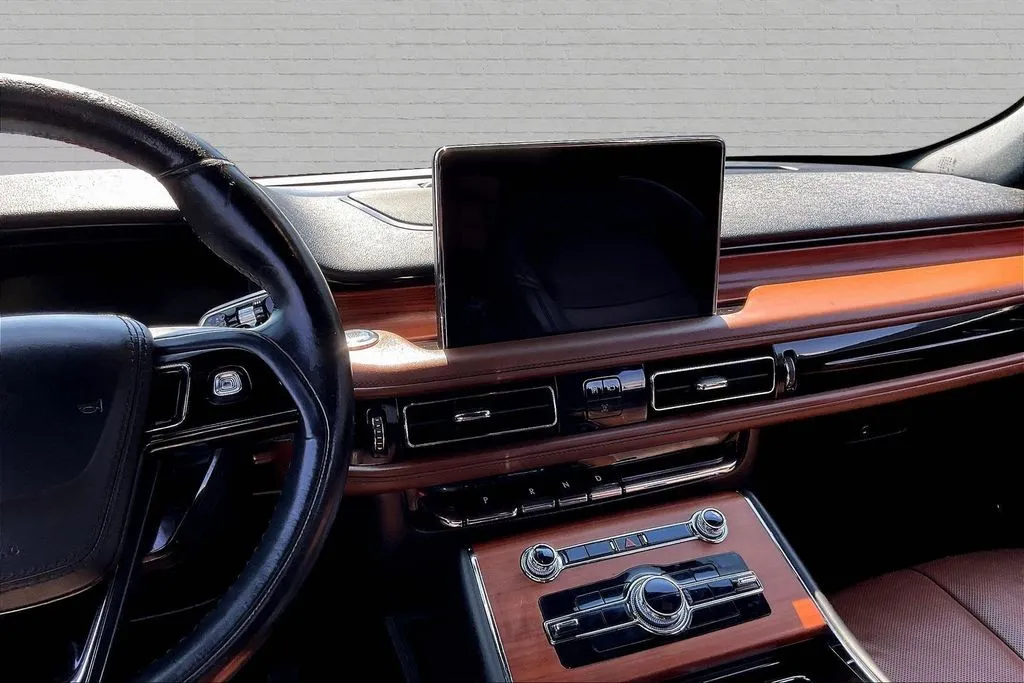 Lincoln Aviator photo 9