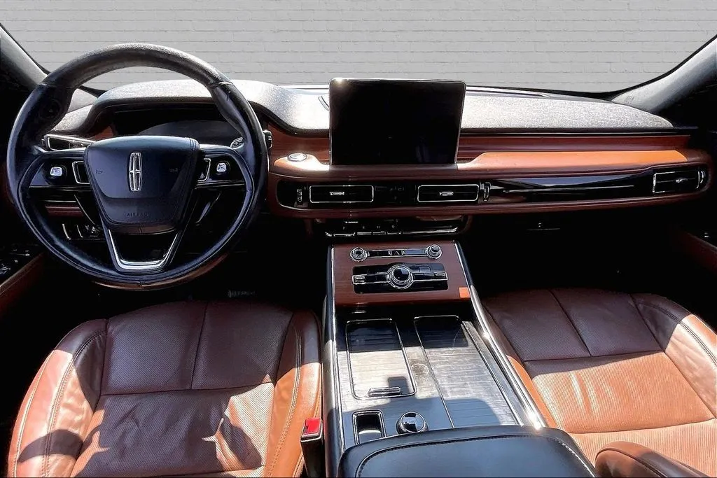Lincoln Aviator photo 7
