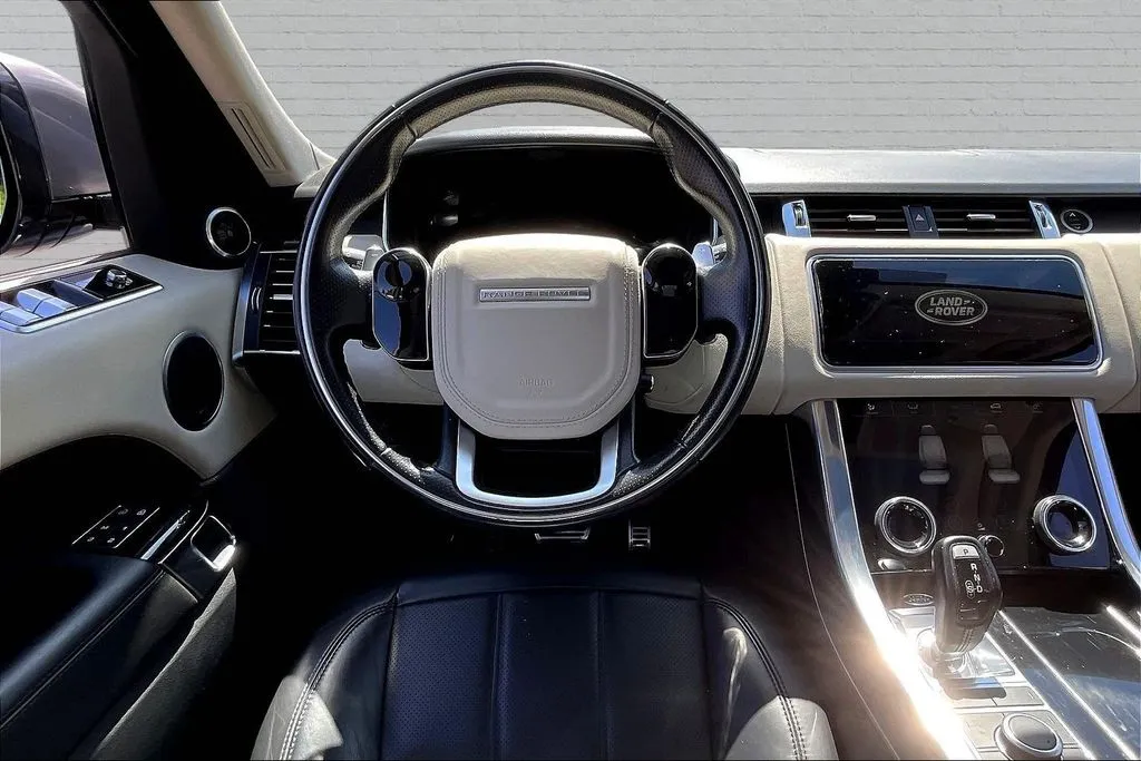 Land Rover Range Rover Sport photo 8