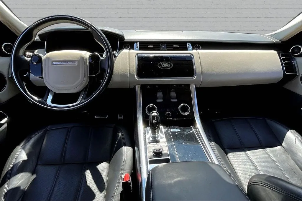Land Rover Range Rover Sport photo 7
