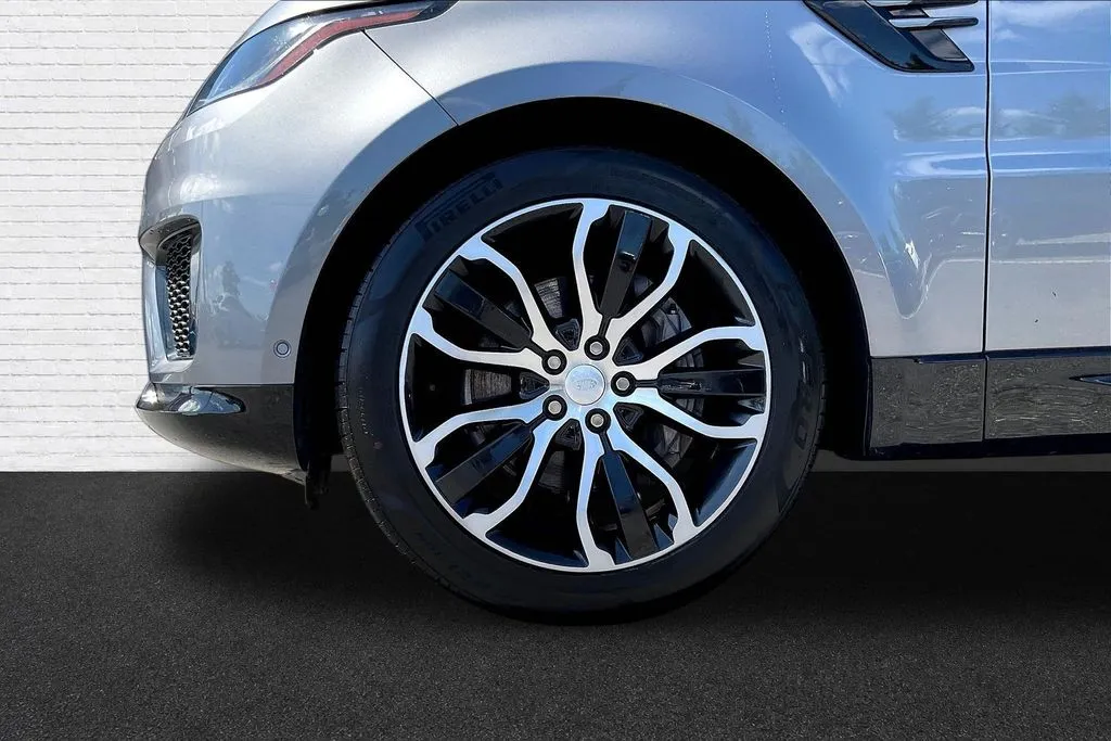 Land Rover Range Rover Sport photo 32