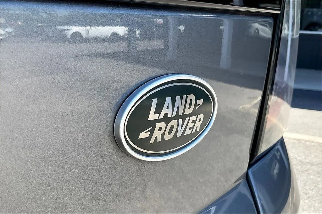 Land Rover Range Rover Sport photo 23