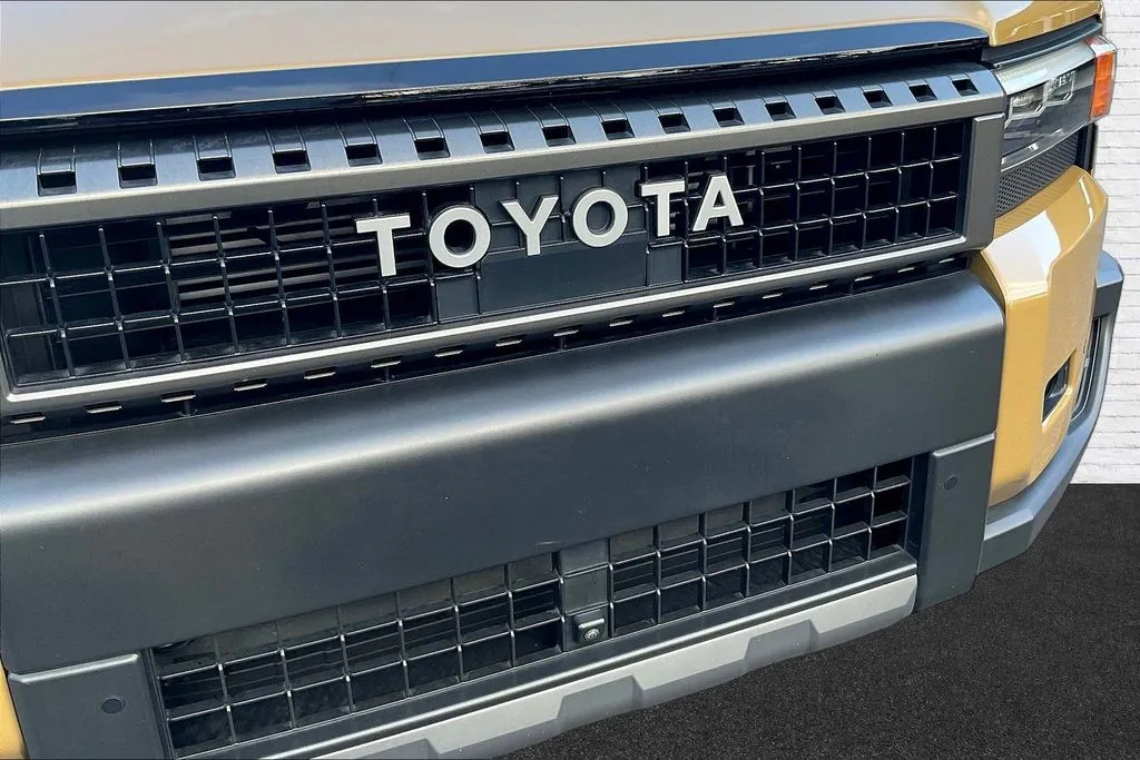 Toyota Land Cruiser photo 32