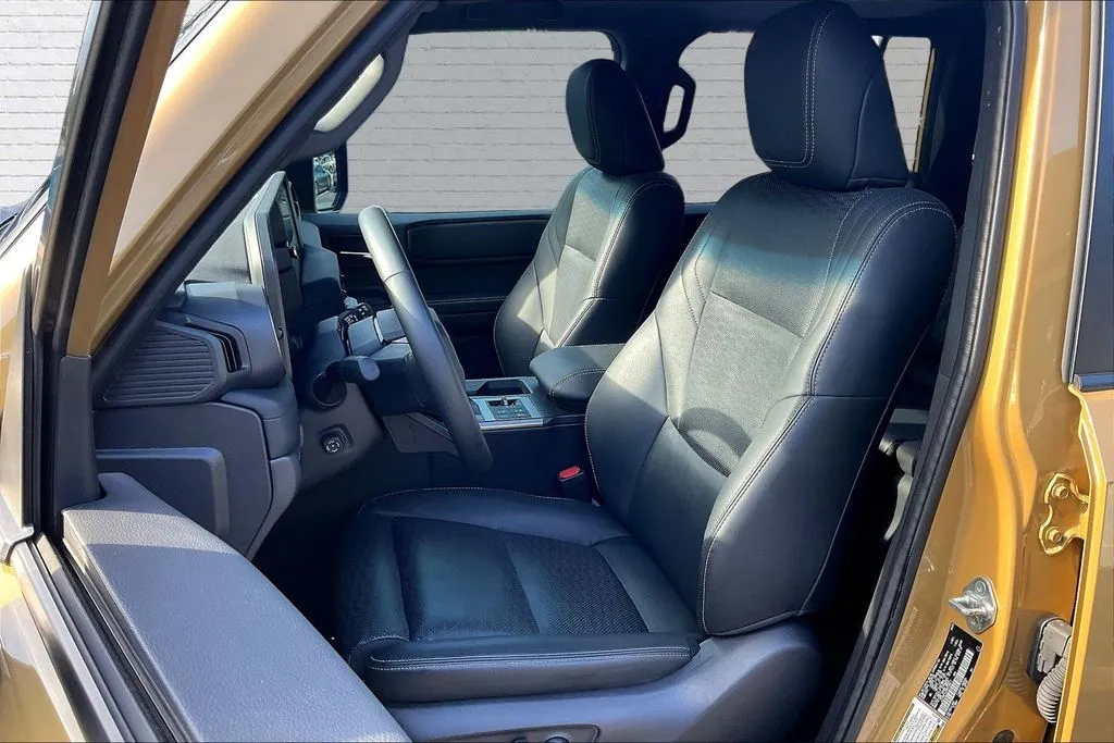 Toyota Land Cruiser photo 21
