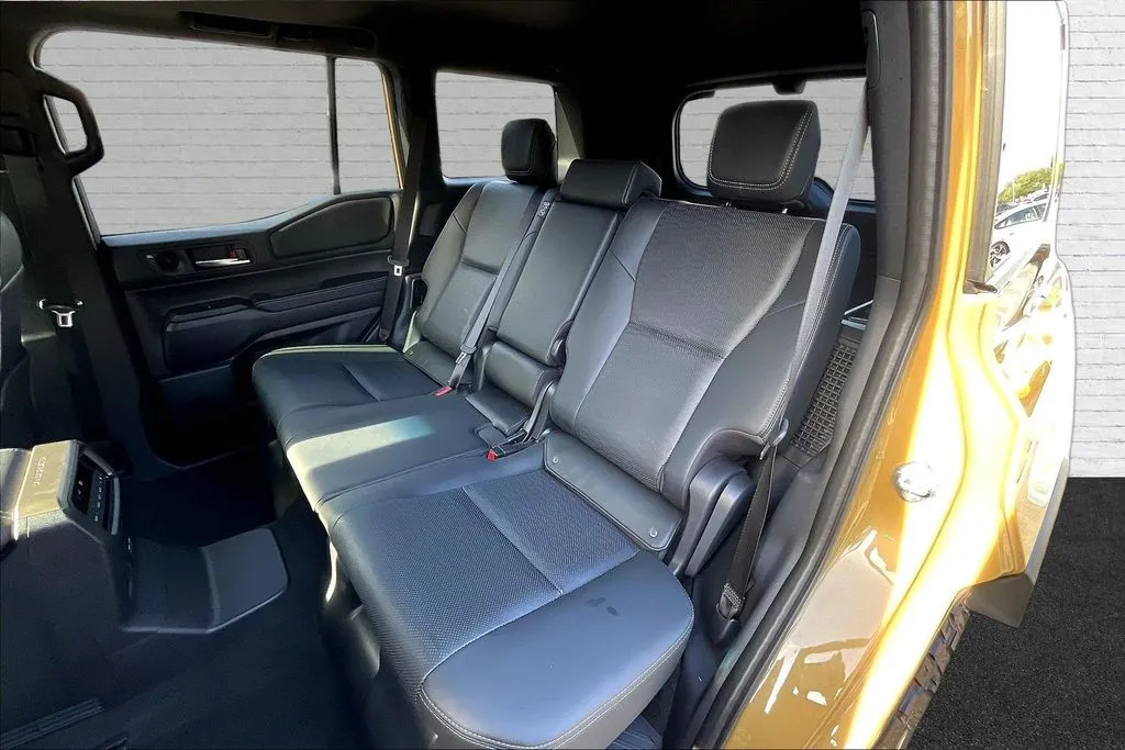 Toyota Land Cruiser photo 22