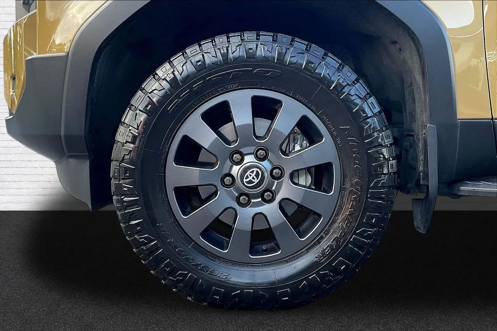 Toyota Land Cruiser photo 33