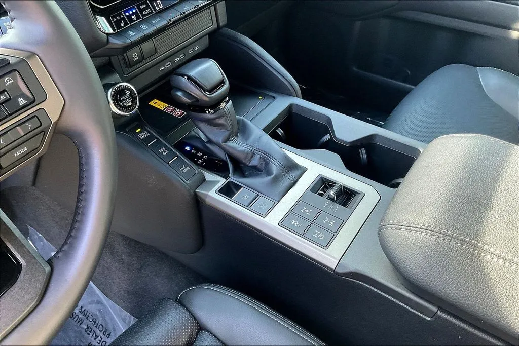 Toyota Land Cruiser photo 18