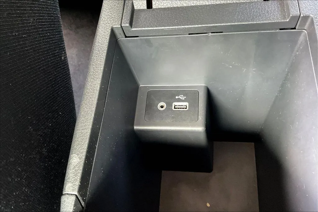 Nissan Sentra photo 15