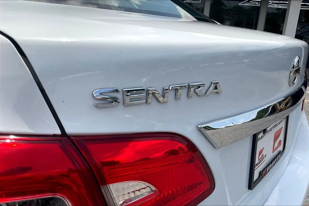 Nissan Sentra photo 23
