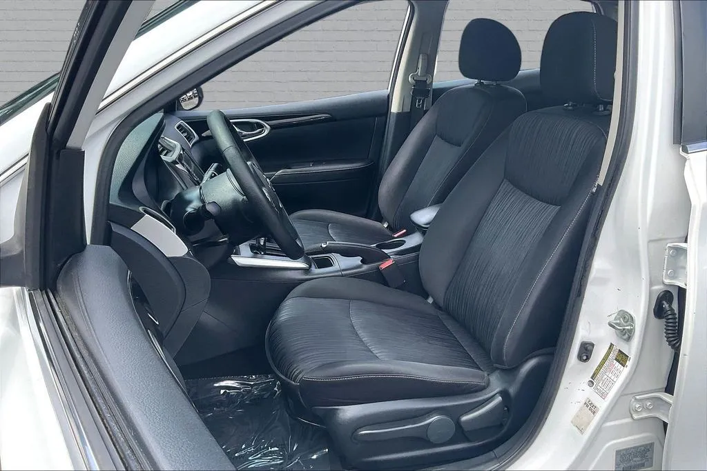 Nissan Sentra photo 20