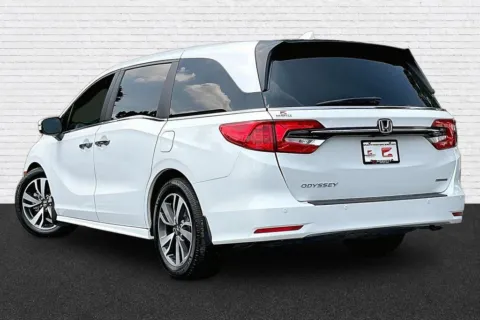 More photos of 2023 Honda Odyssey Touring at Gravity Motor Cars, GA