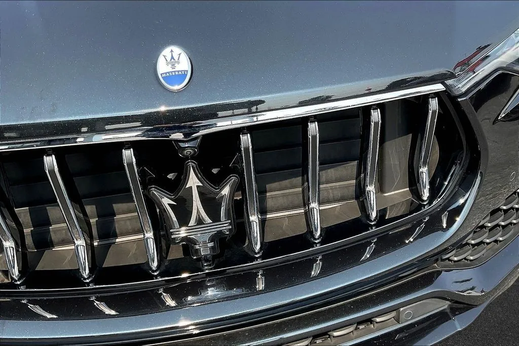 Maserati Levante photo 31