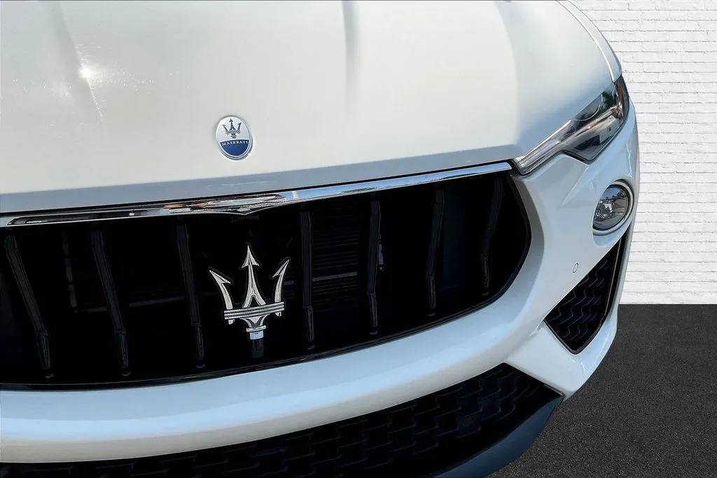 Maserati Levante photo 31