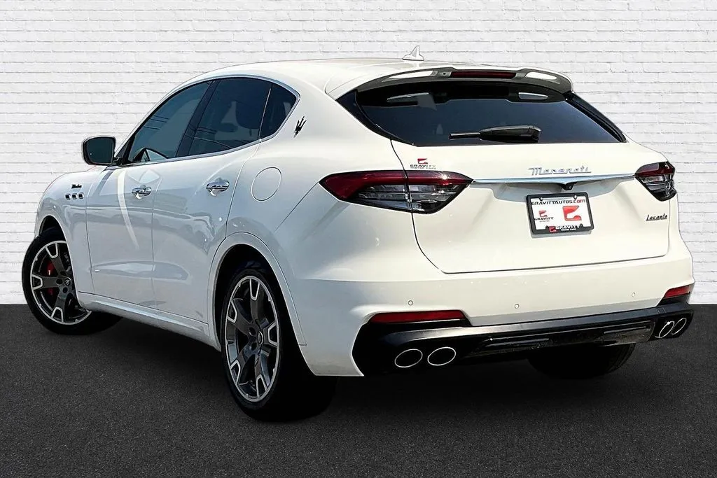 Maserati Levante photo 4