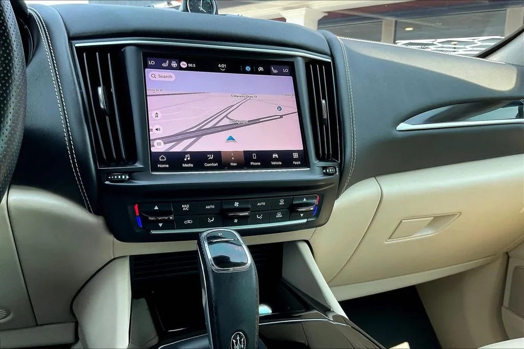 Maserati Levante photo 15