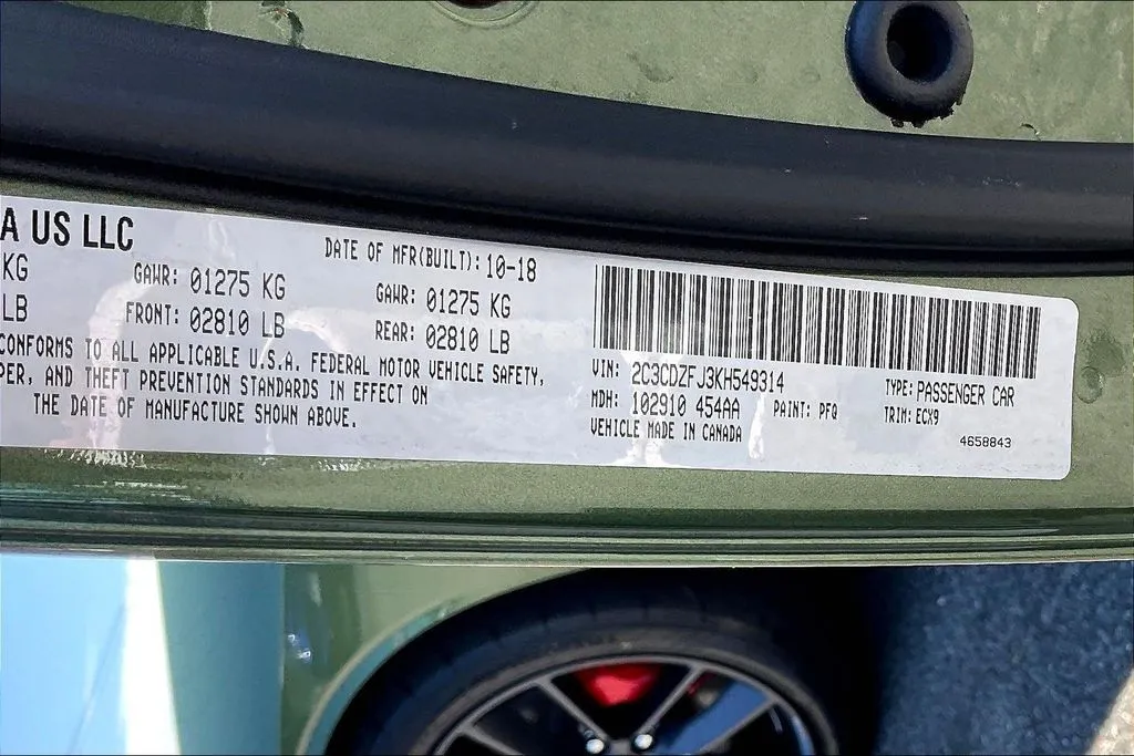 Dodge Challenger photo 18
